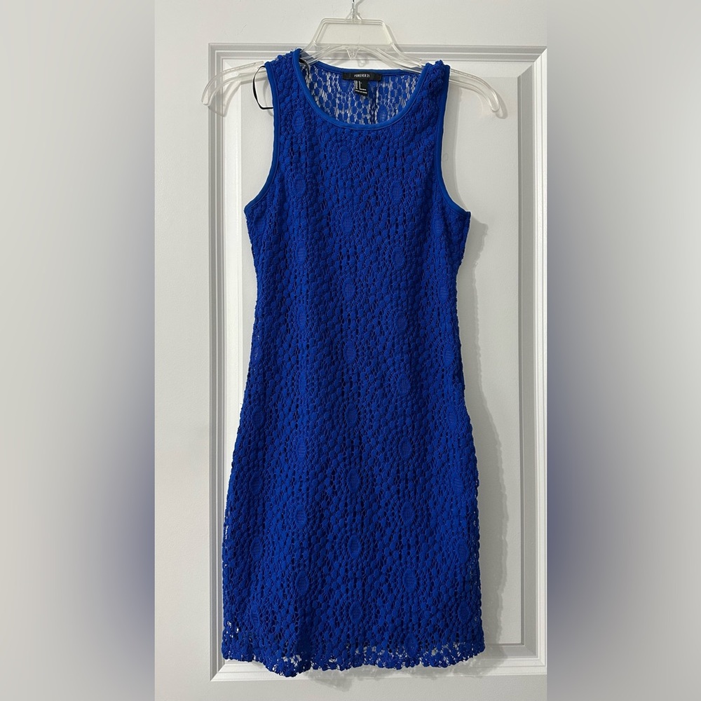 Forever 21 dress with keyhole back